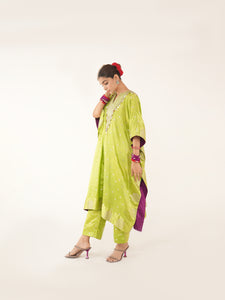 Pankhi Silk Kaftan Kurta Set In Green