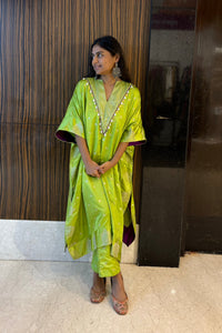 Pankhi Silk Kaftan Kurta Set In Green