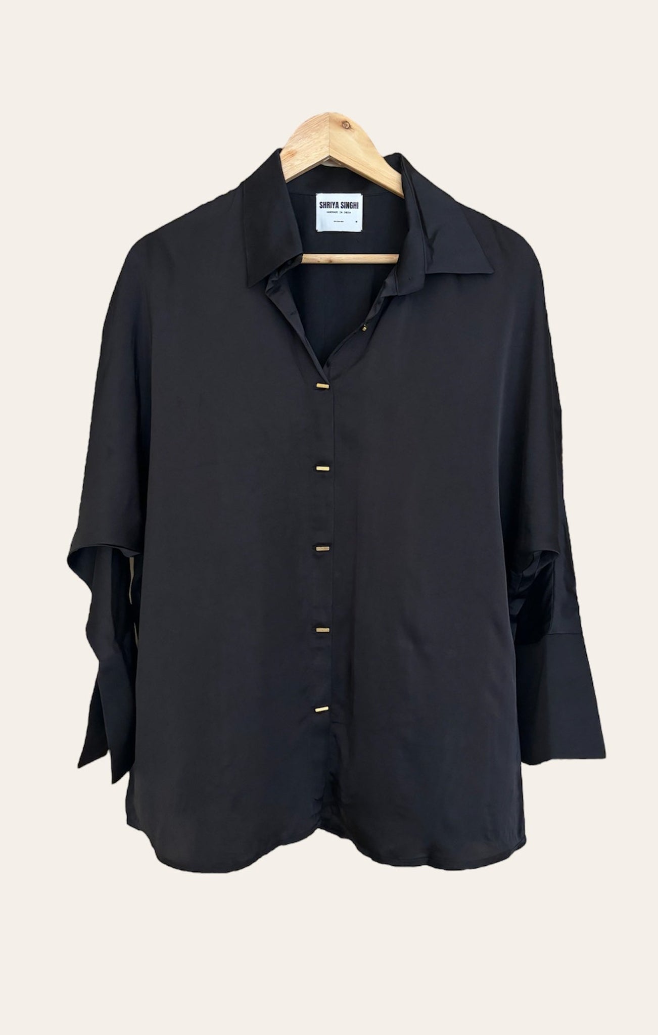 Lea One Size Shirt In Black